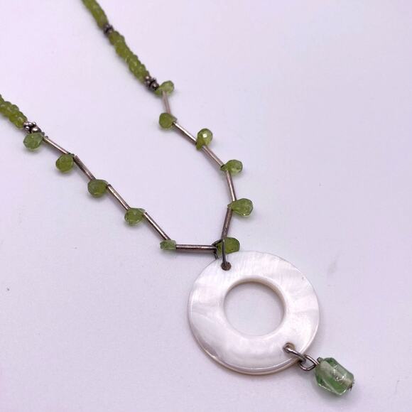 Vintage Sterling Silver and Peridot Brads Necklace 16” - Picture 3 of 6